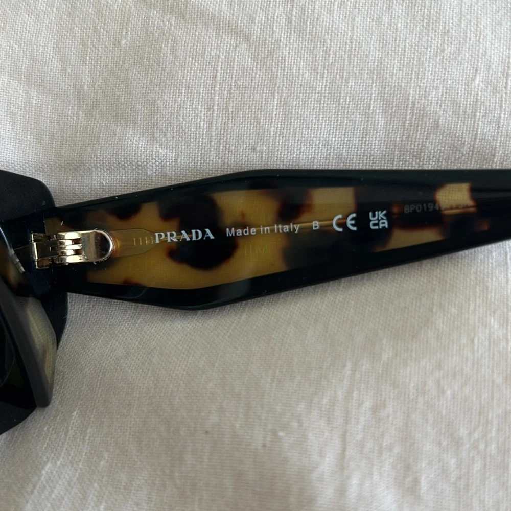 PRADA SUNGLASSES NEW SPRB05 - Picture 8 of 8
